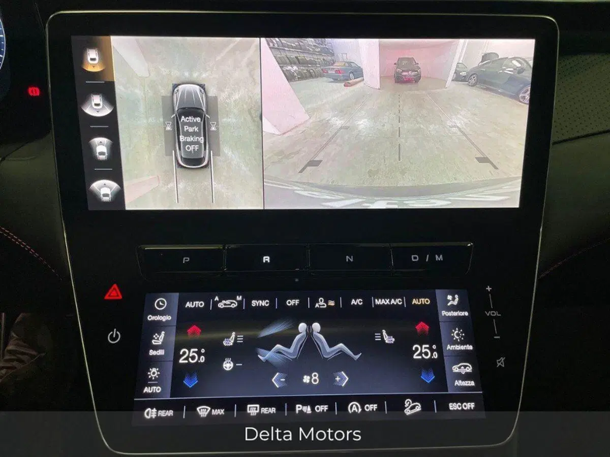 Maserati Grecale usata a Ancona (19)