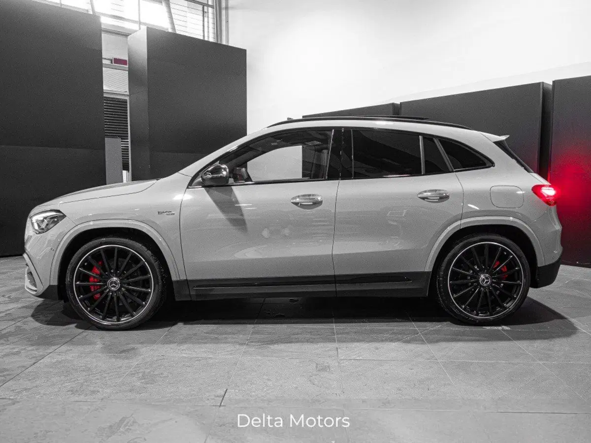 Mercedes-Benz GLA SUV nuova a Ancona (2)