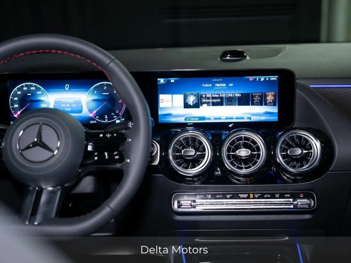 Mercedes-Benz GLA SUV nuova a Ancona (14)