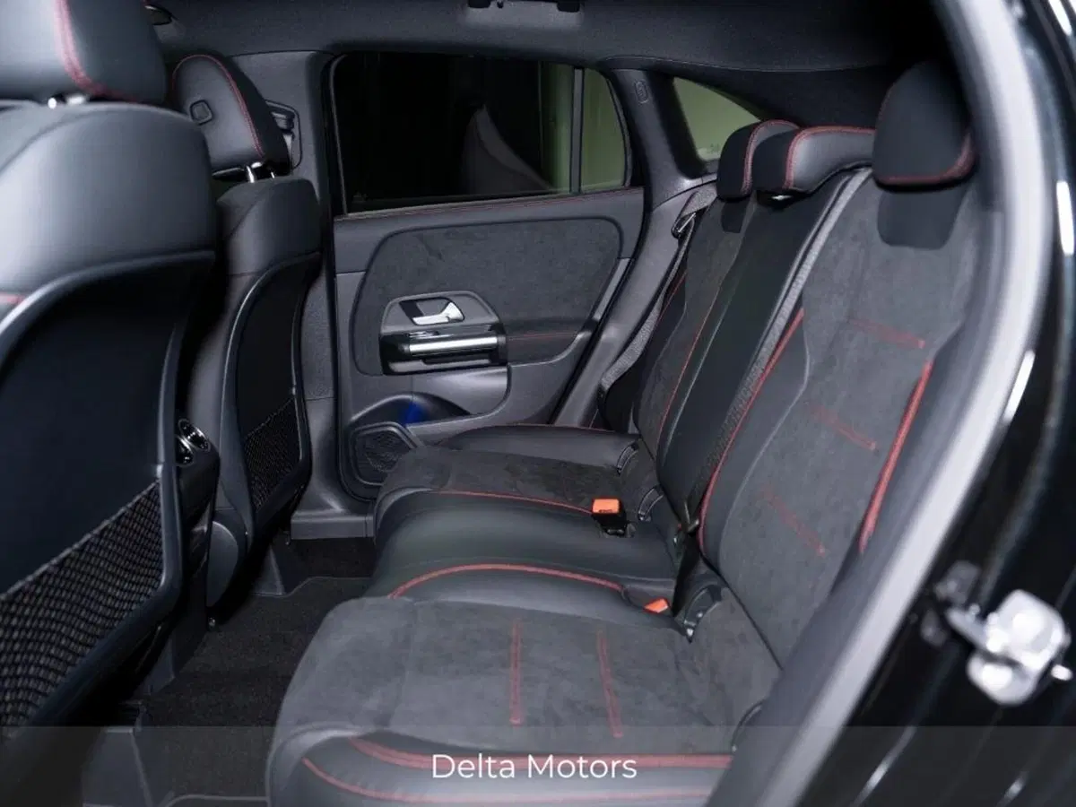 Mercedes-Benz GLA SUV nuova a Ancona (15)