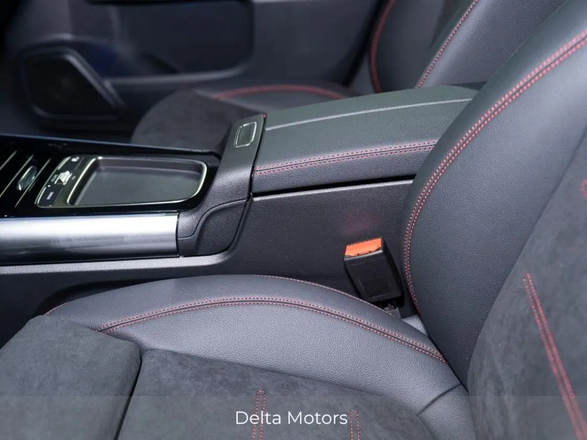 Mercedes-Benz GLA SUV nuova a Ancona (18)