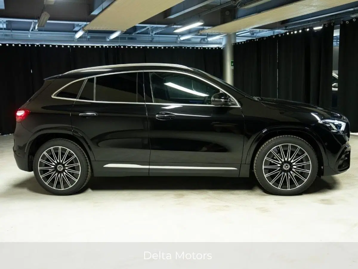 Mercedes-Benz GLA SUV nuova a Ancona (5)