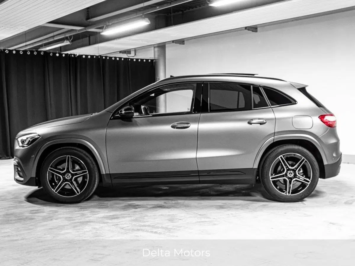 Mercedes-Benz GLA SUV nuova a Ancona (2)