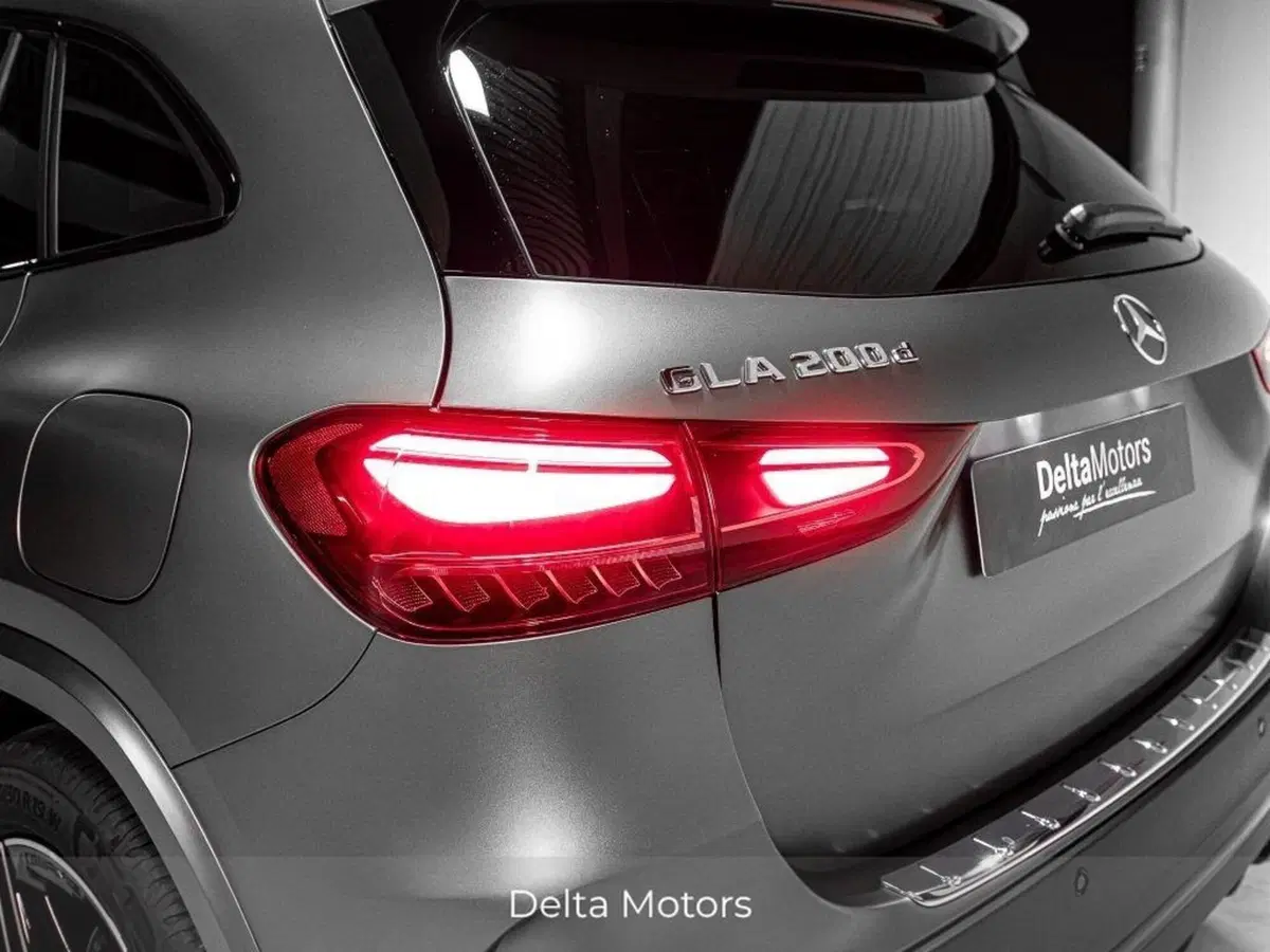 Mercedes-Benz GLA SUV nuova a Ancona (8)