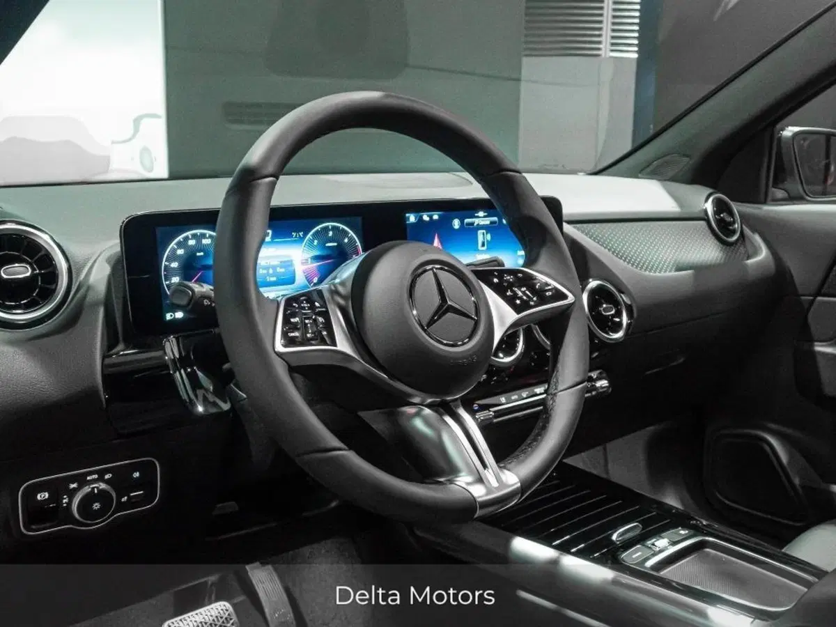 Mercedes-Benz GLA SUV nuova a Ancona (11)