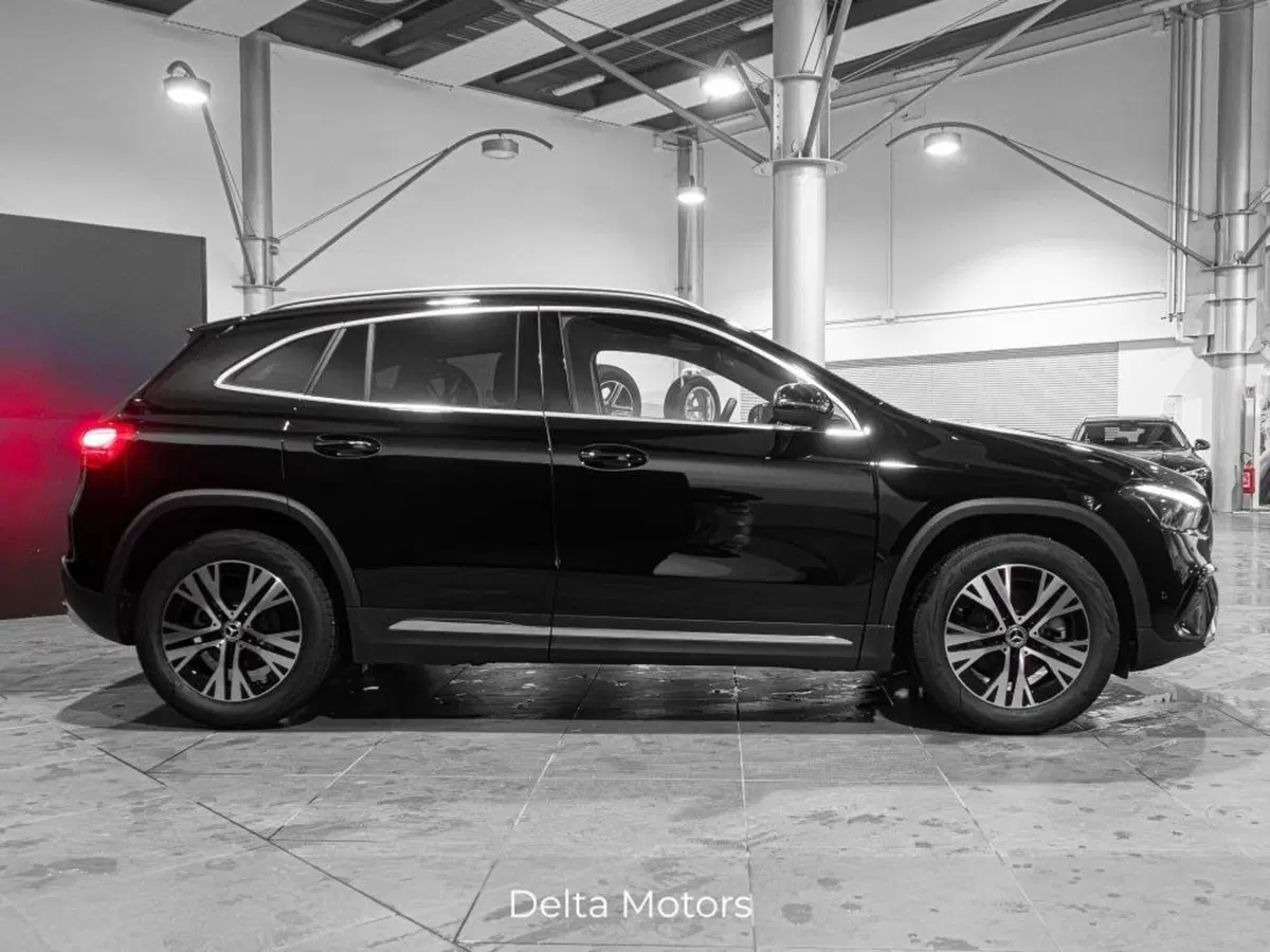 Mercedes-Benz GLA SUV nuova a Ancona (4)