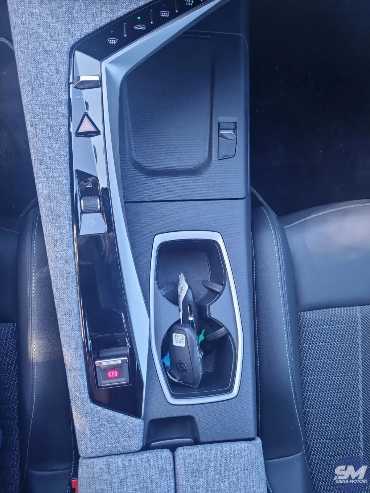 Peugeot 5008 usata a Siena (13)