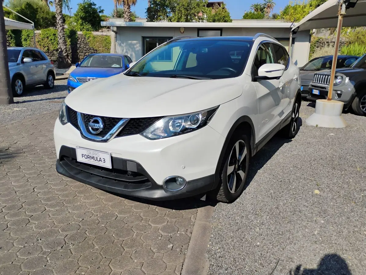 Nissan Qashqai usata a Messina