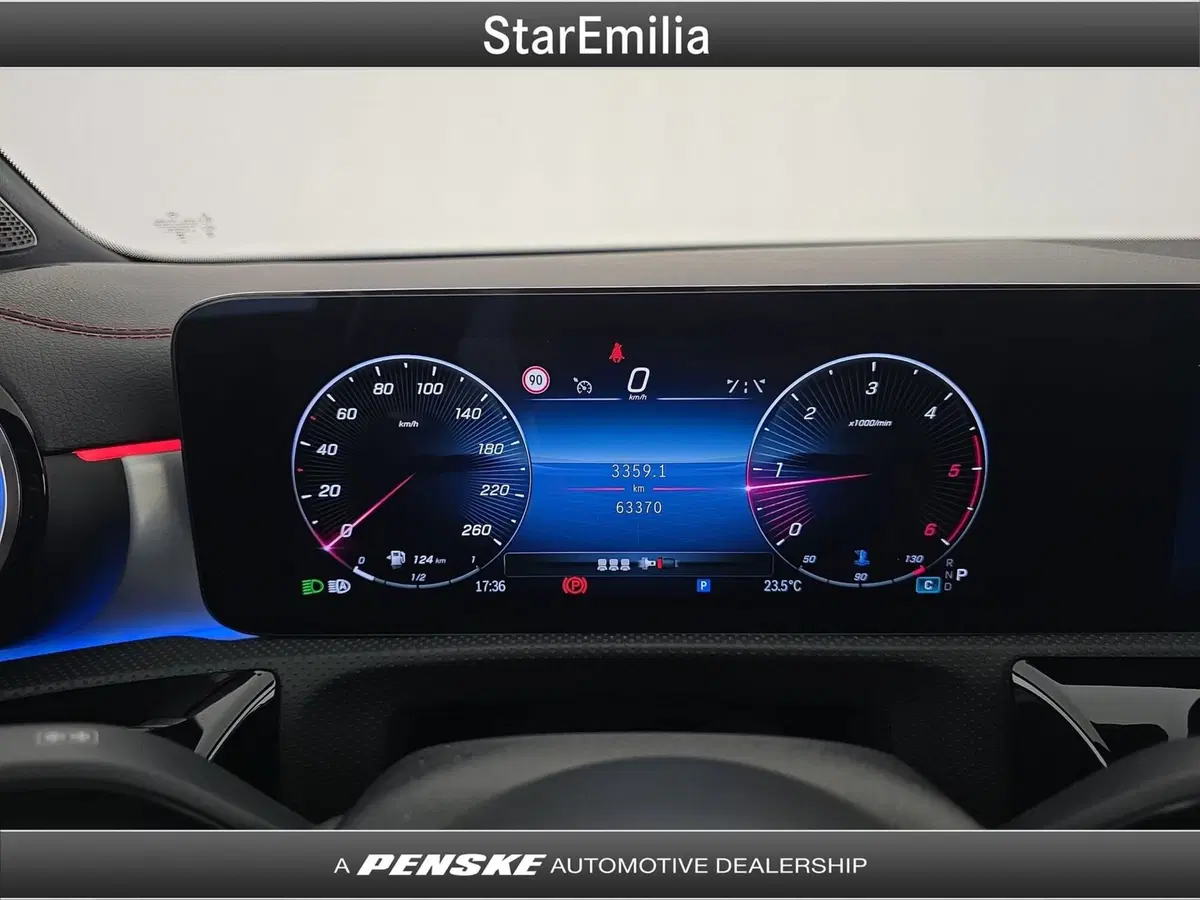 Mercedes-Benz CLA Shooting Brake usata a Ferrara (15)