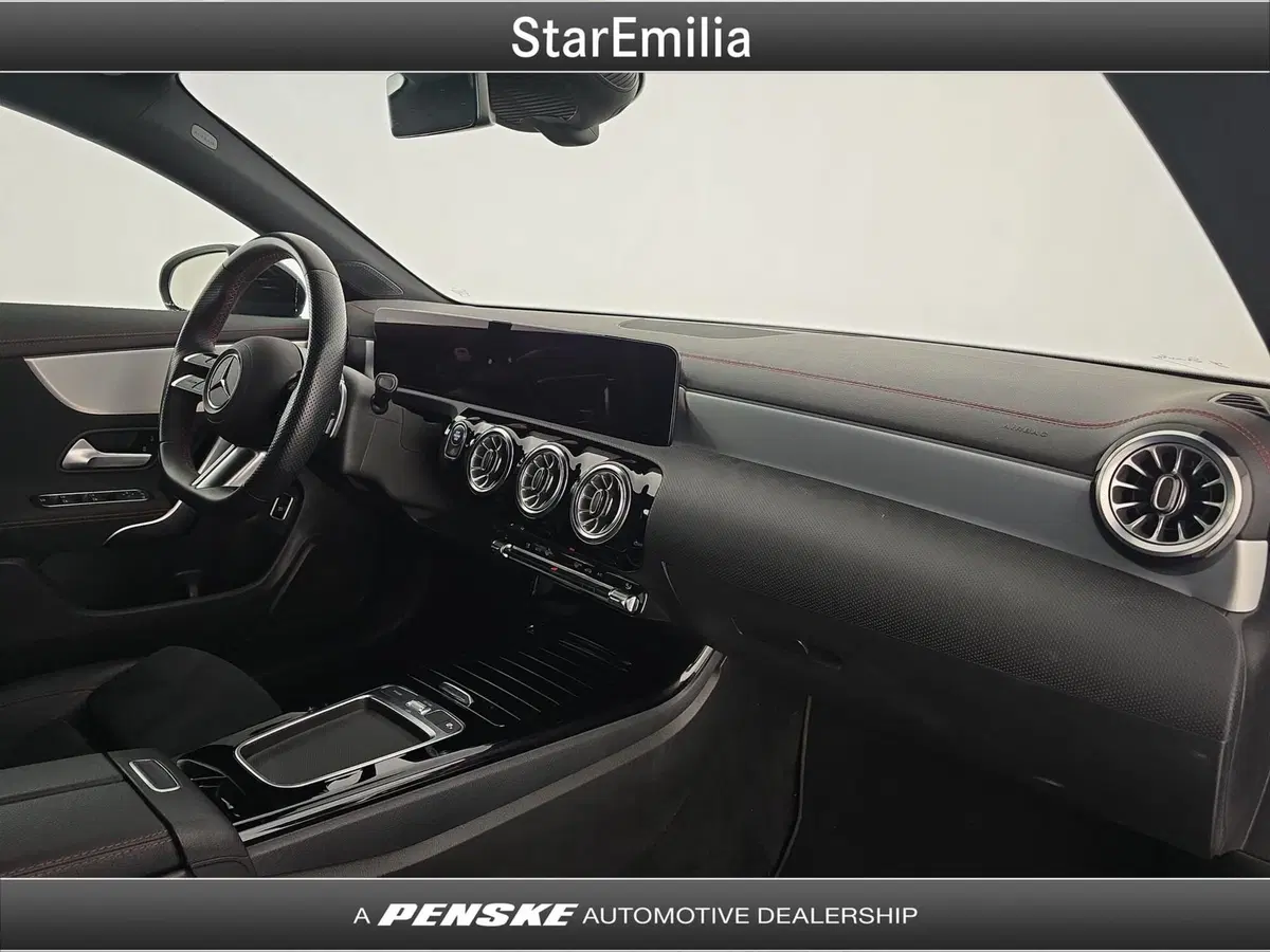 Mercedes-Benz CLA Shooting Brake usata a Ferrara (16)