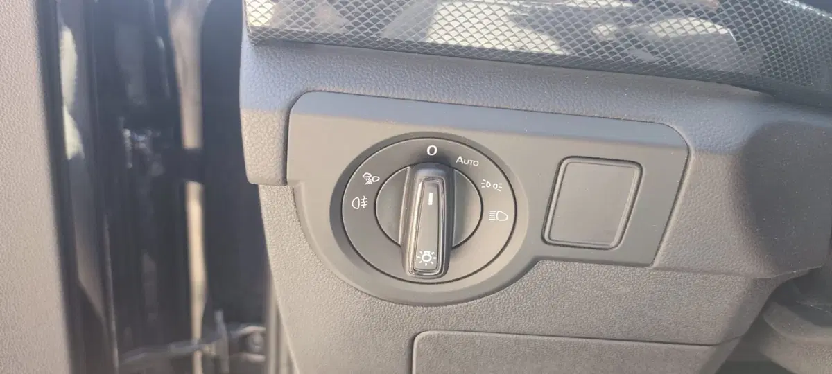 Volkswagen T-Cross usata a Avellino (9)