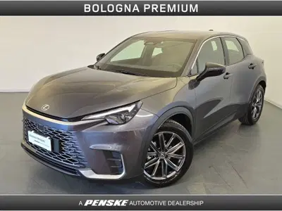 Lexus LBX 1.5 hybrid Elegant 2wd del 2025 usata a Casalecchio di Reno