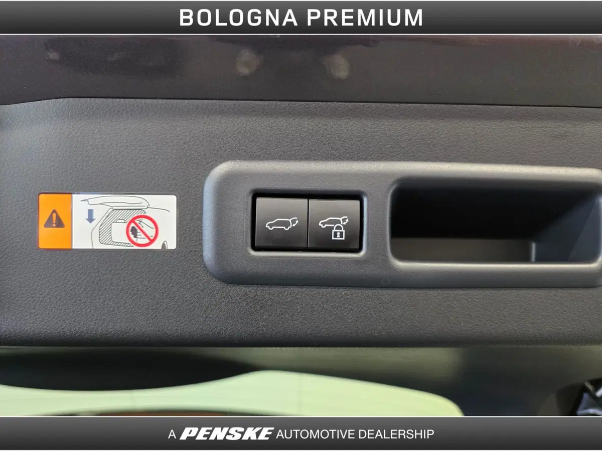 Lexus LBX usata a Bologna (11)