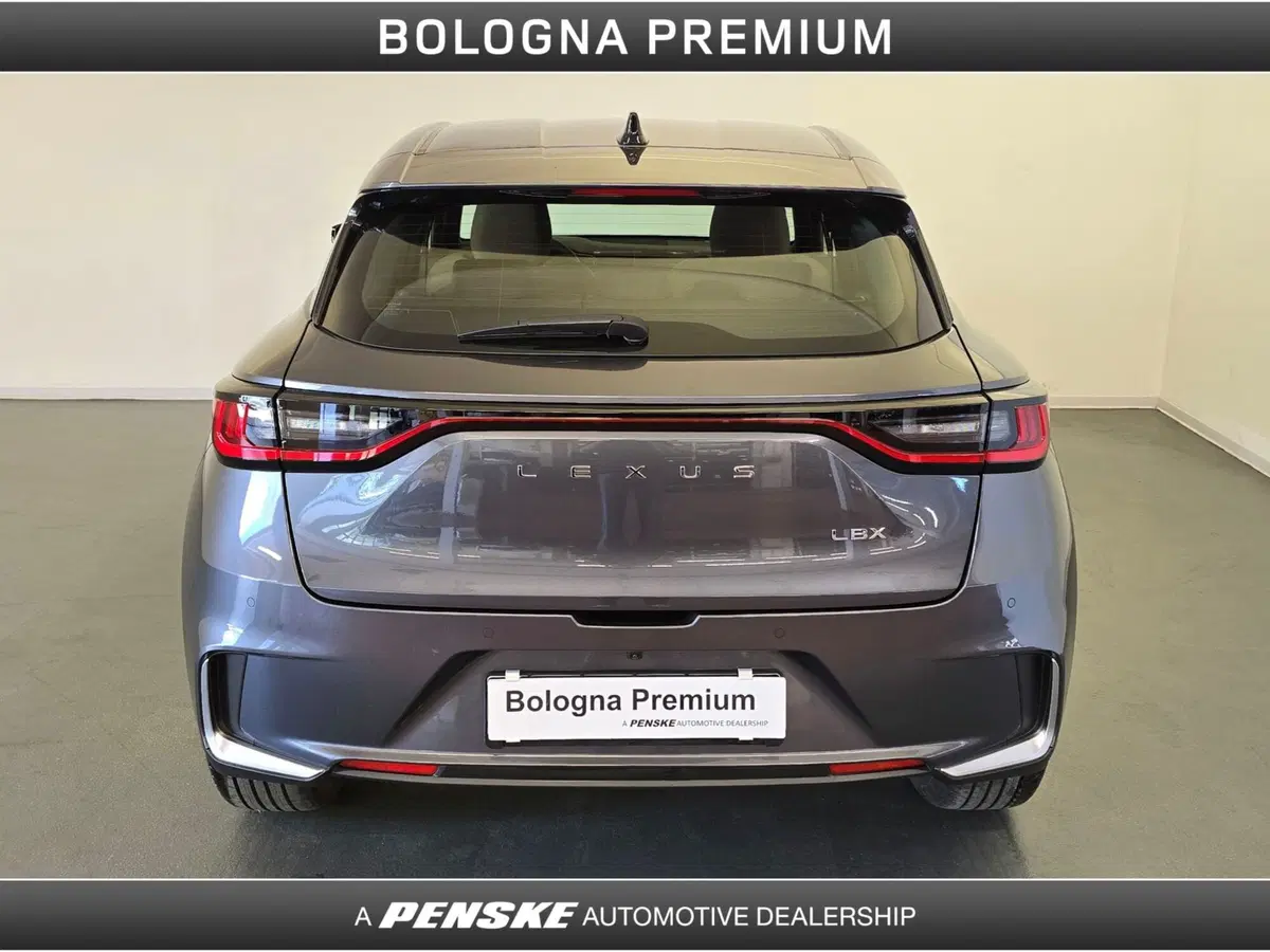 Lexus LBX usata a Bologna (7)