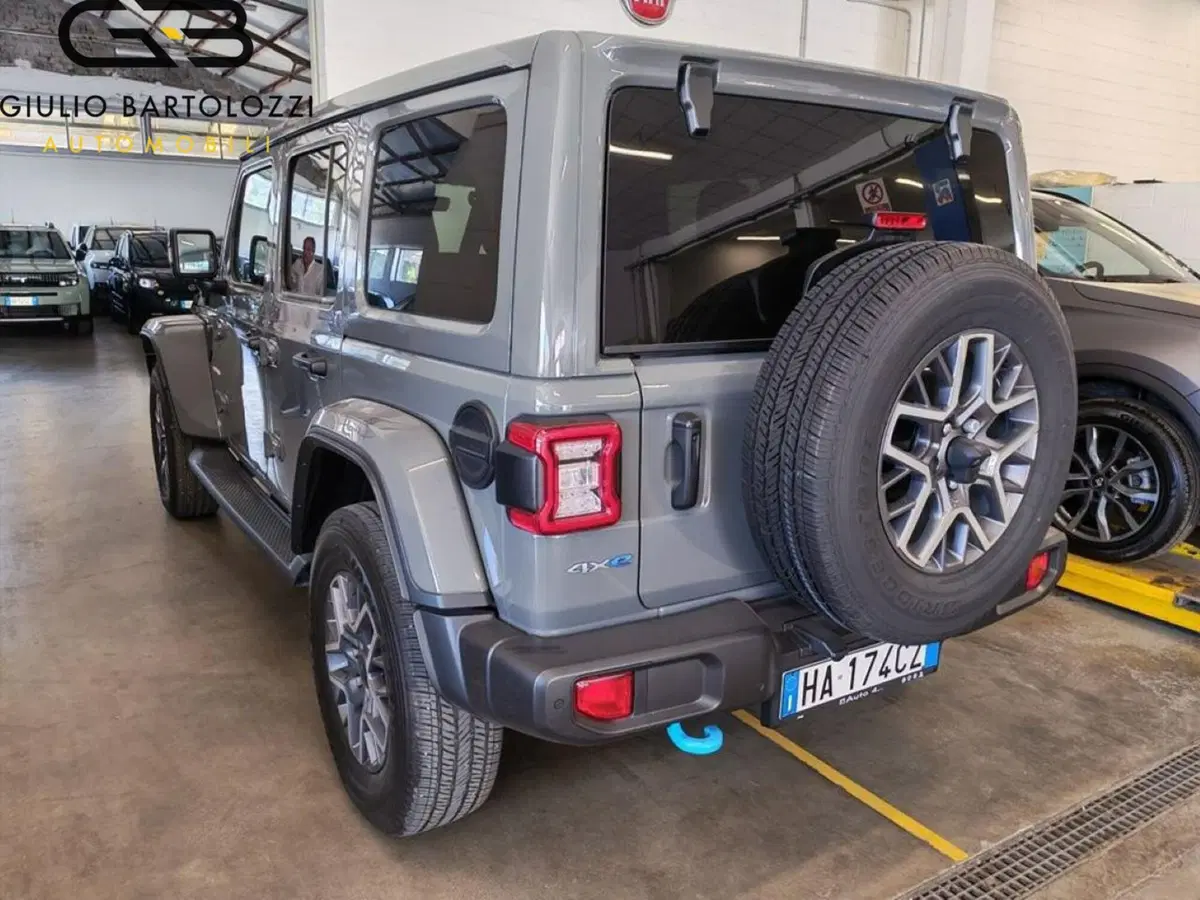 Jeep Wrangler Unlimited usata a Prato (2)