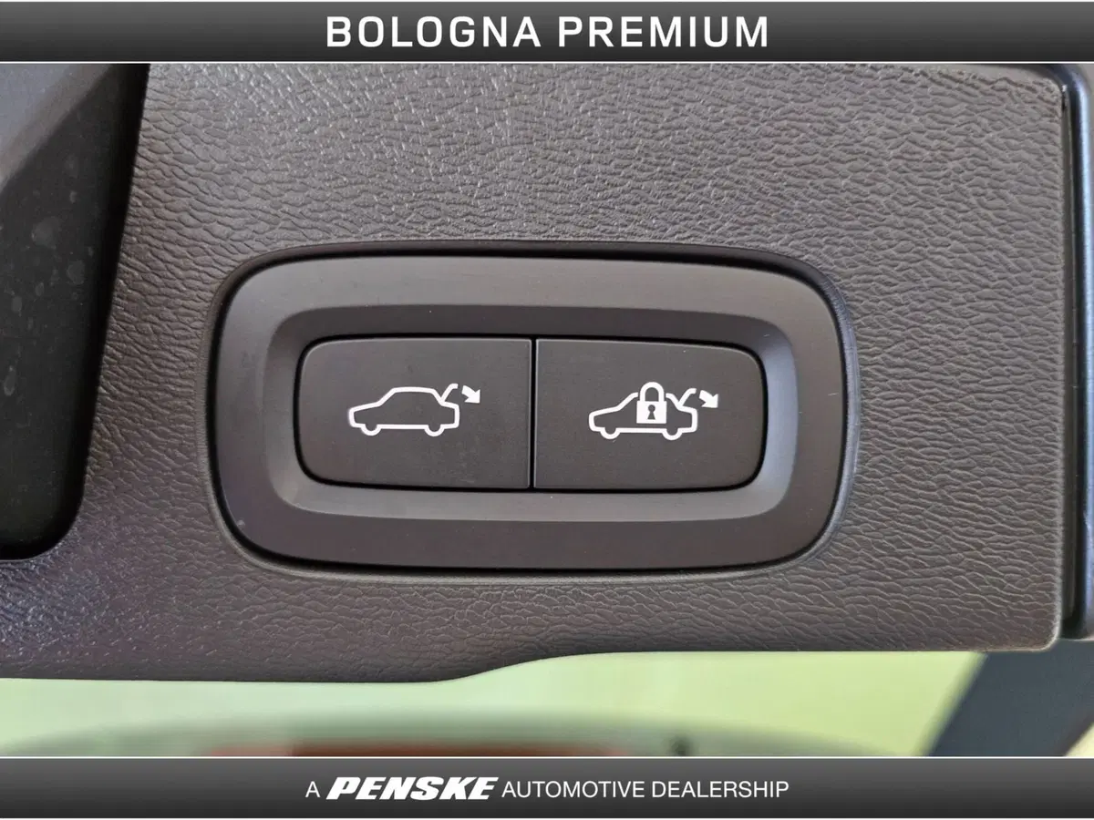 Volvo XC60 usata a Bologna (11)