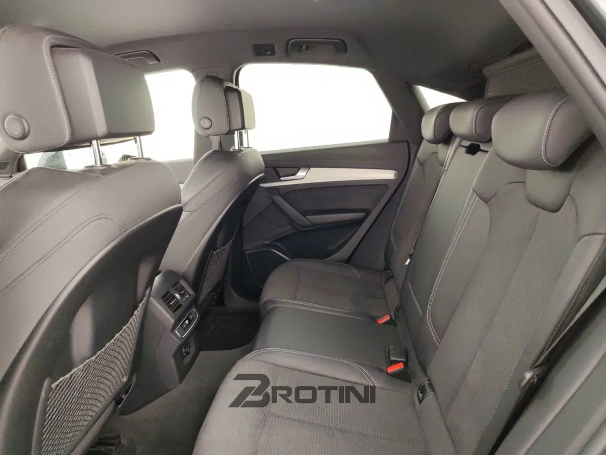 Audi Q5 Sportback usata a Massa-Carrara (10)