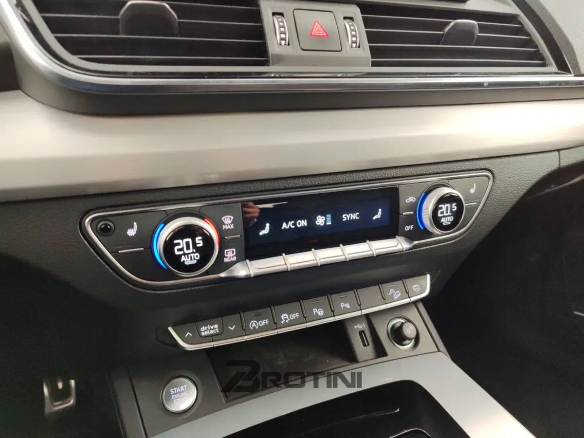 Audi Q5 Sportback usata a Massa-Carrara (12)