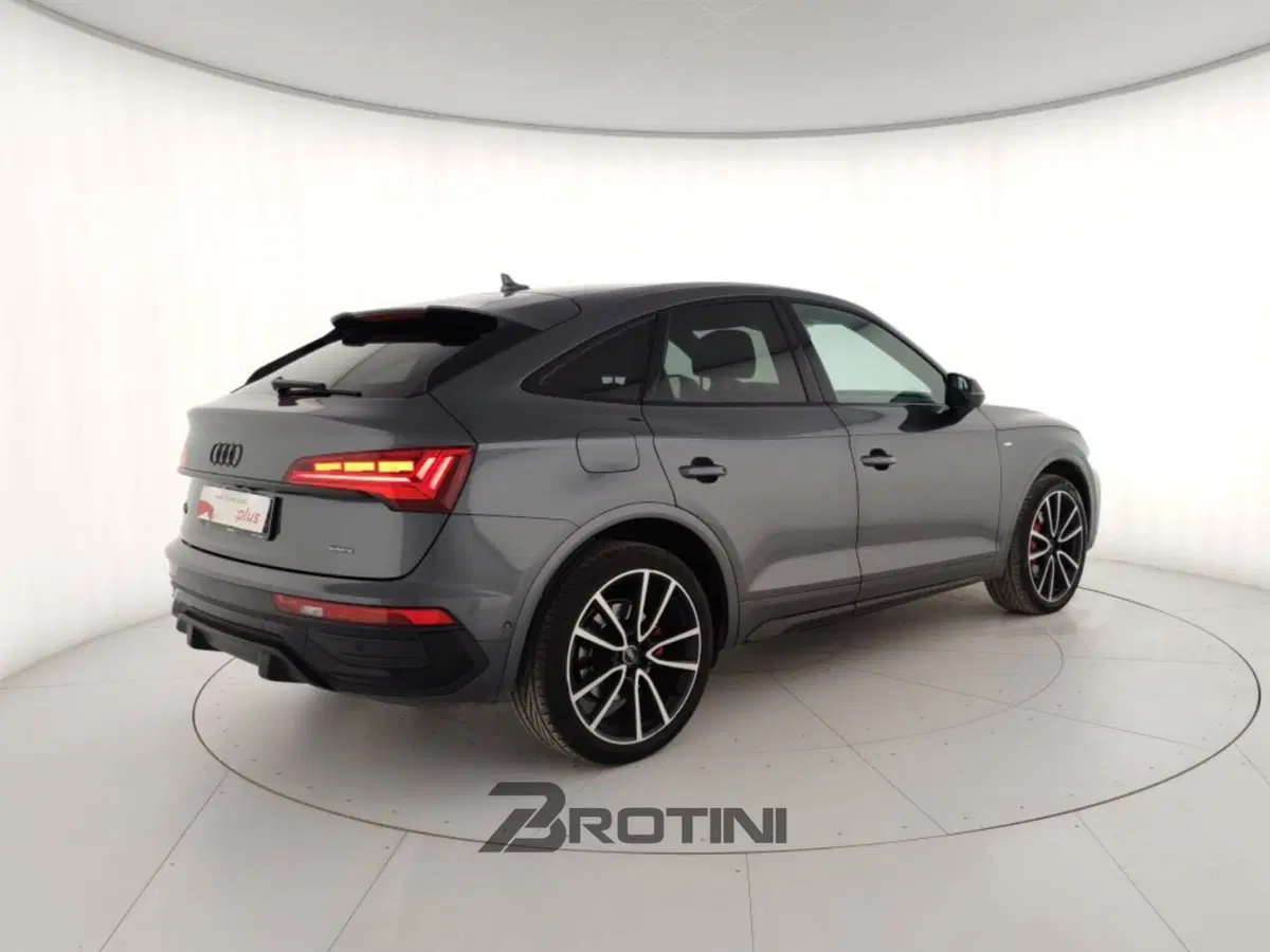 Audi Q5 Sportback usata a Massa-Carrara (3)