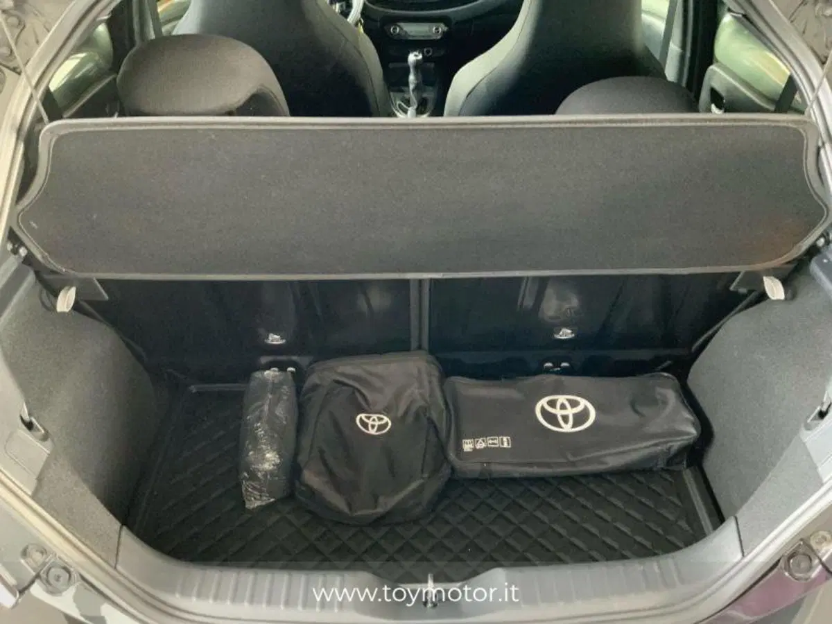 Toyota Aygo X usata a Perugia (7)