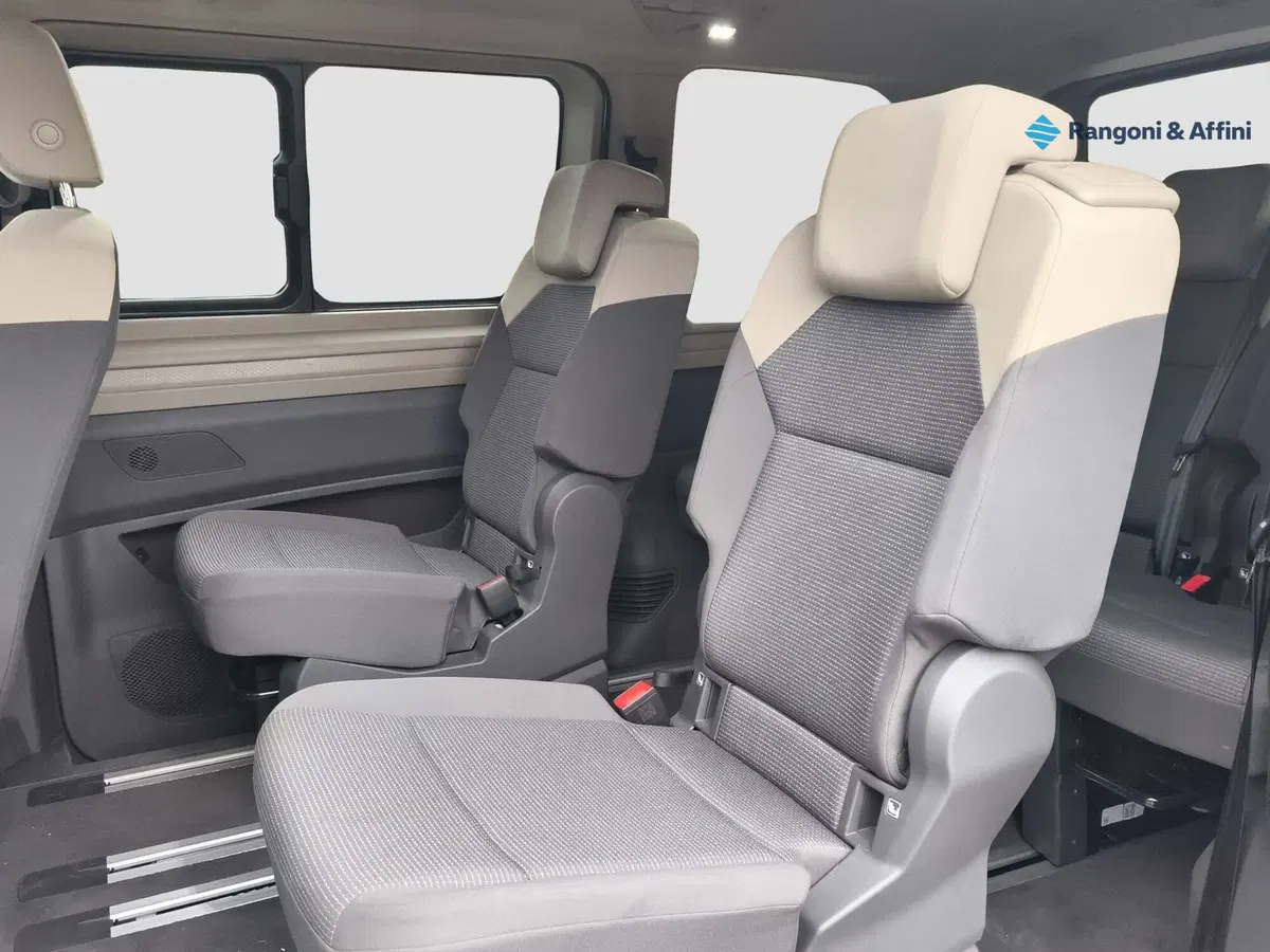 Volkswagen Multivan usata a Brescia (10)
