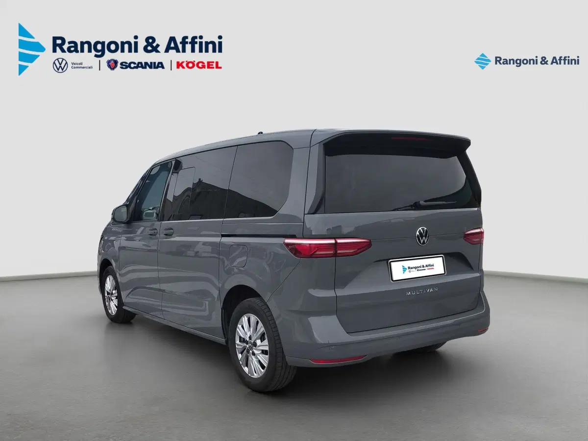 Volkswagen Multivan usata a Brescia (5)
