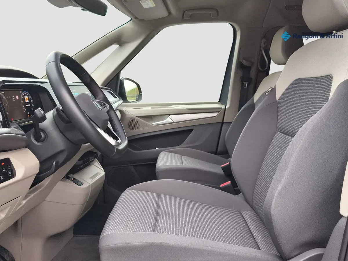 Volkswagen Multivan usata a Brescia (9)