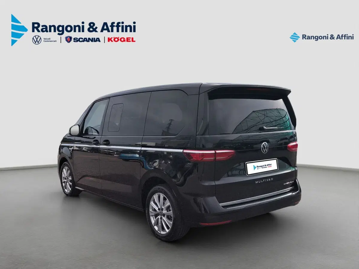 Volkswagen Multivan usata a Brescia (4)