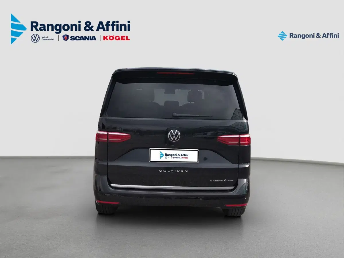 Volkswagen Multivan usata a Brescia (5)