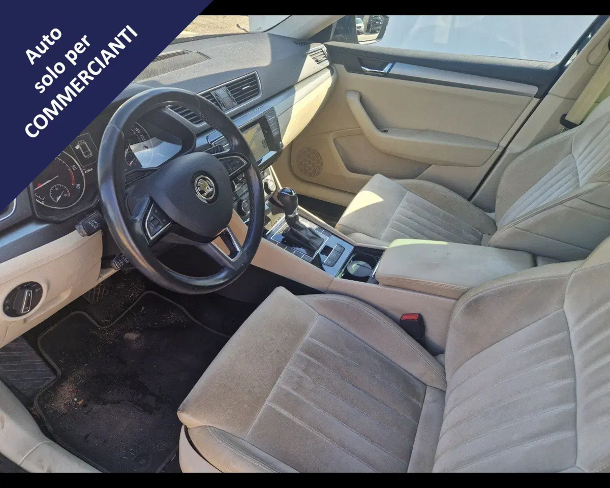 Skoda Superb Station Wagon usata a Ravenna (13)