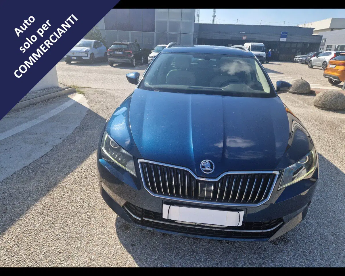 Skoda Superb Station Wagon usata a Ravenna (2)