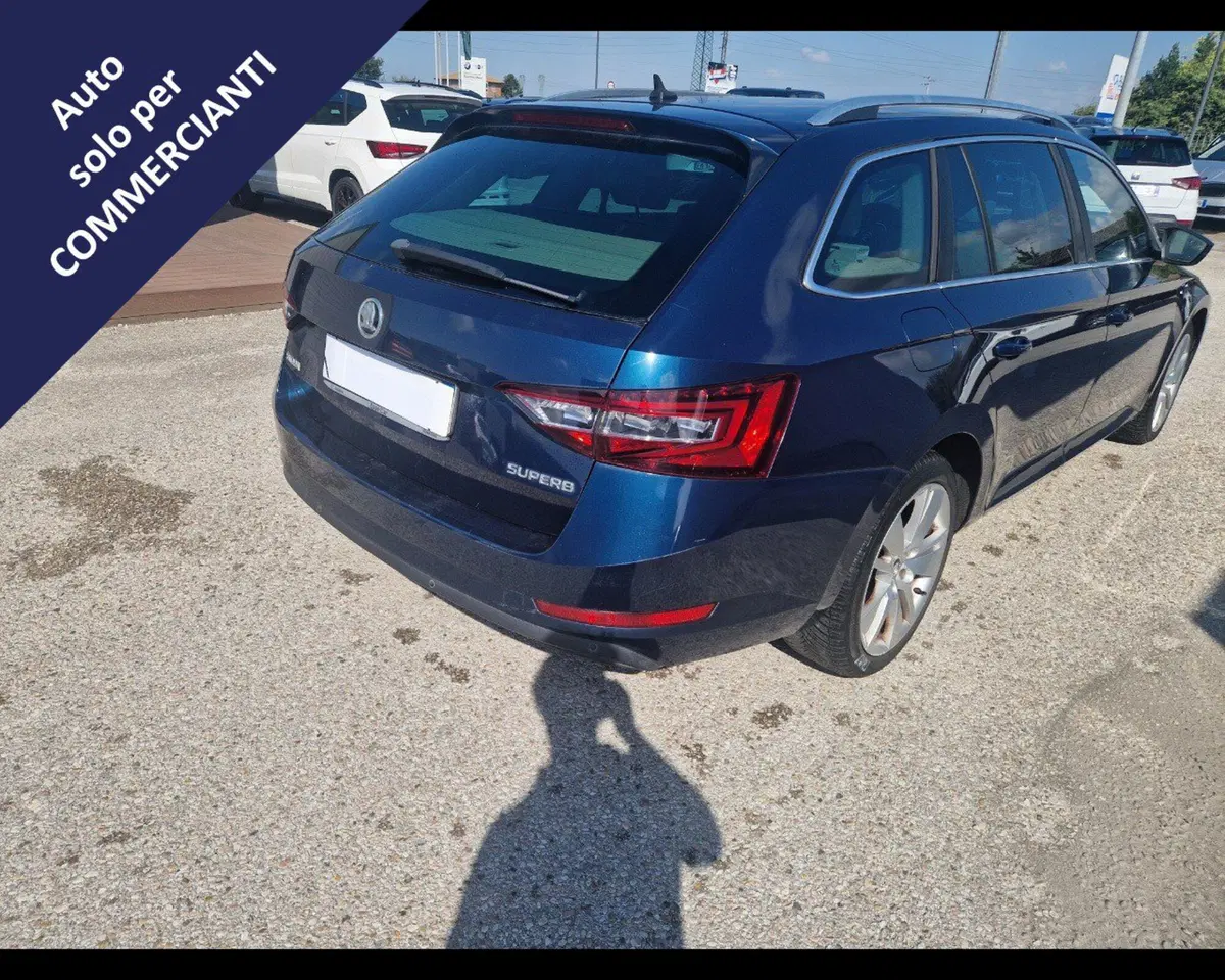 Skoda Superb Station Wagon usata a Ravenna (4)