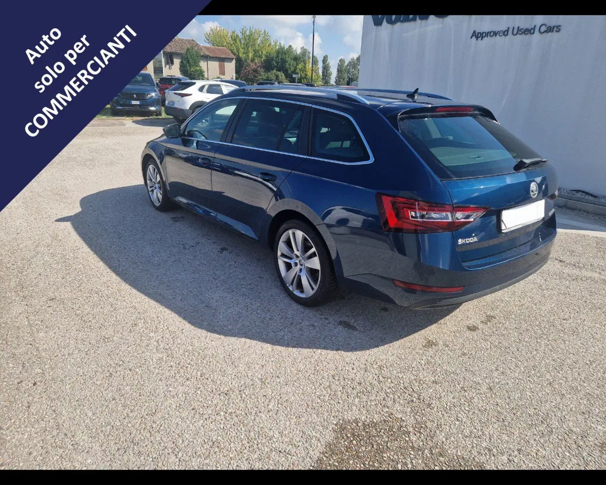 Skoda Superb Station Wagon usata a Ravenna (6)