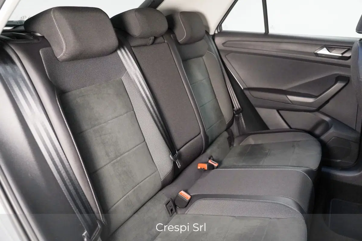 Volkswagen T-Roc usata a Varese (14)