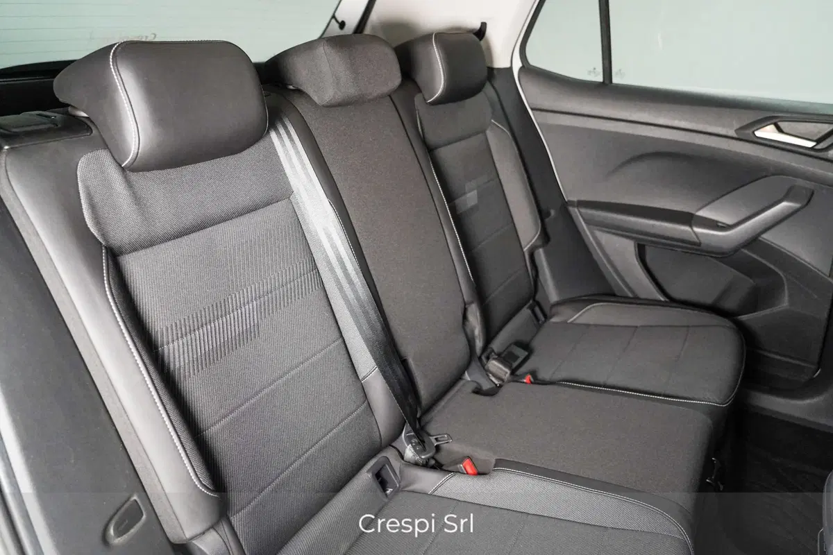 Volkswagen T-Cross usata a Varese (12)