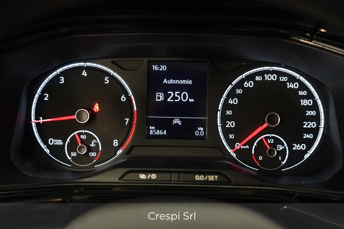 Volkswagen T-Cross usata a Varese (8)