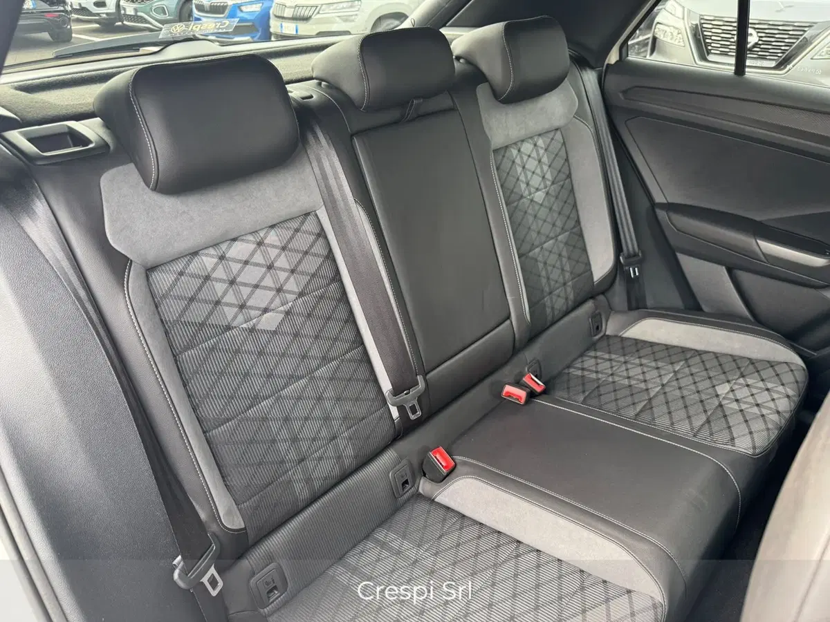 Volkswagen T-Roc usata a Varese (12)