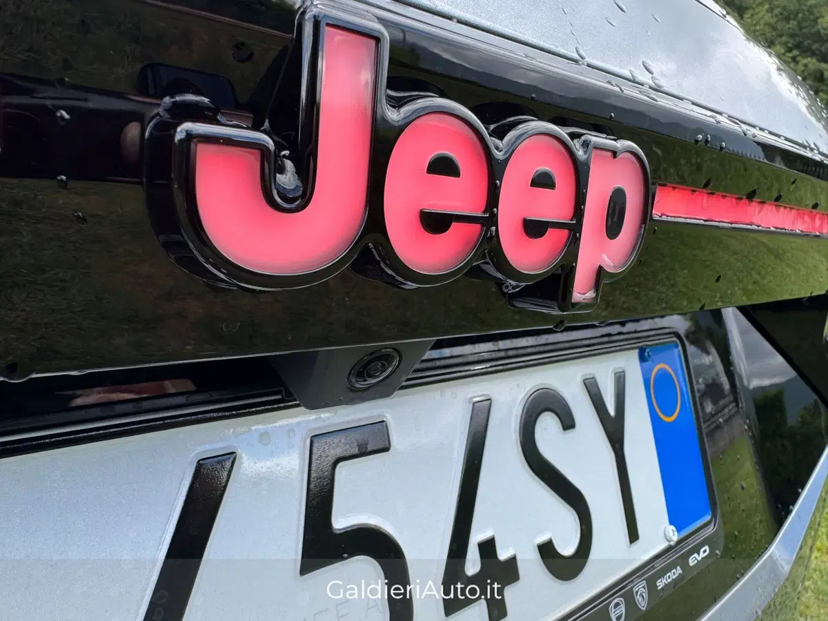 Jeep Compass nuova a Salerno (15)