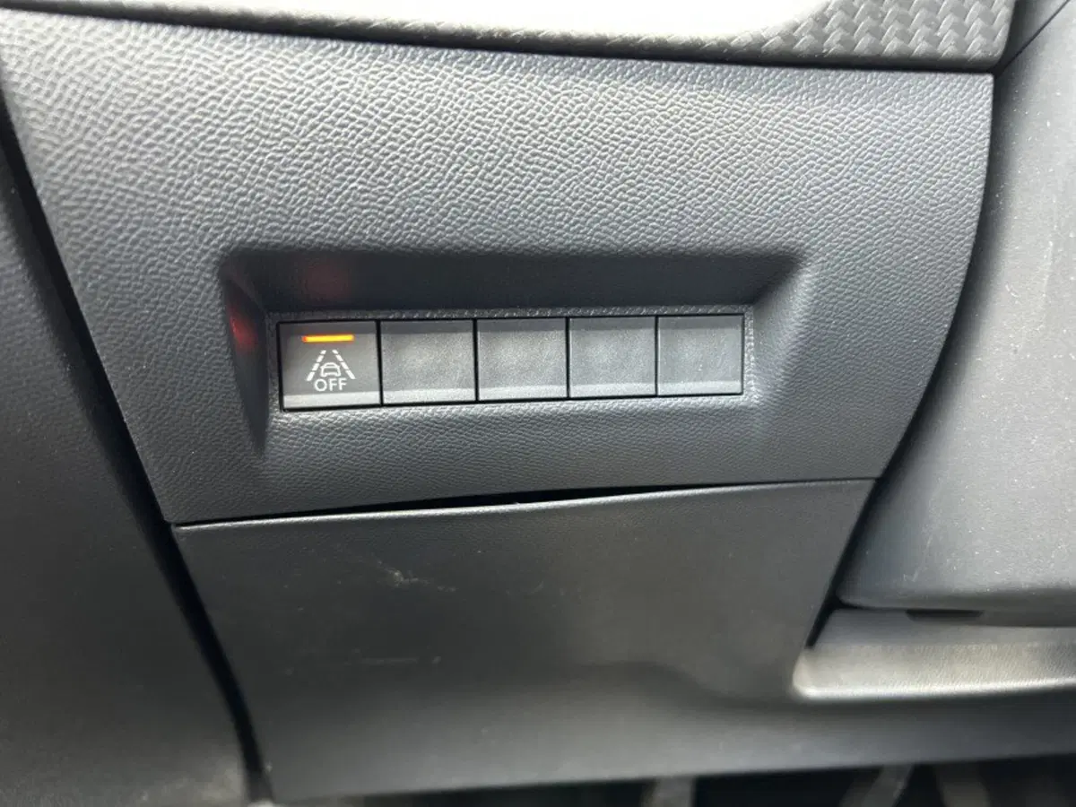 Peugeot 208 usata a Cuneo (17)