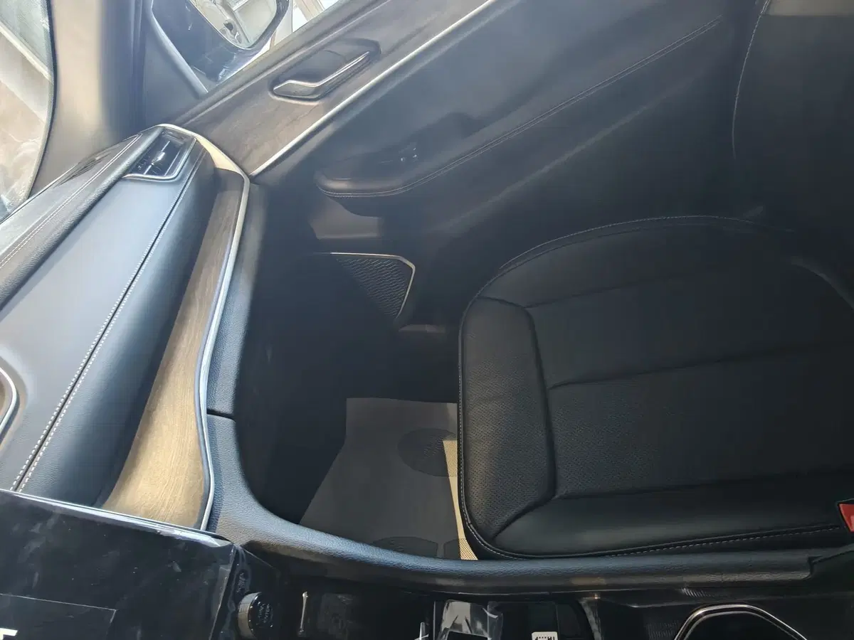 Jeep Grand Cherokee nuova a L'Aquila (16)
