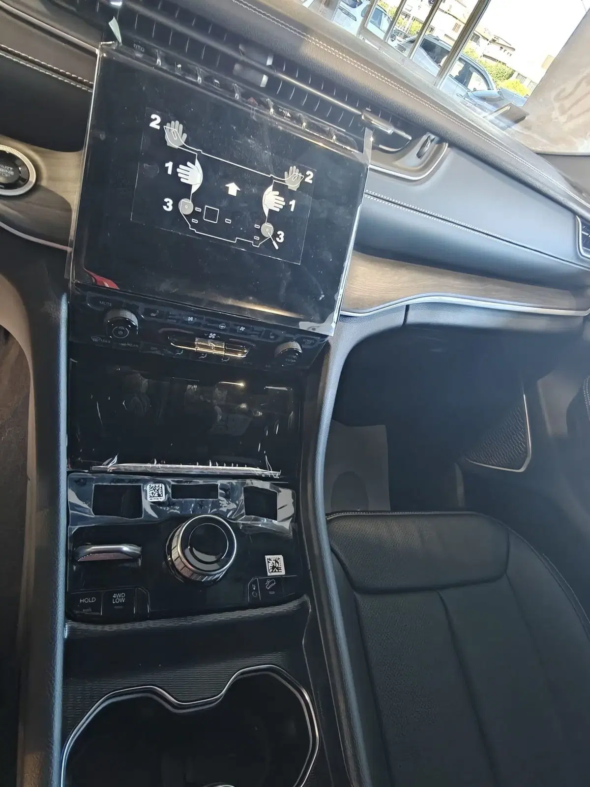 Jeep Grand Cherokee nuova a L'Aquila (17)