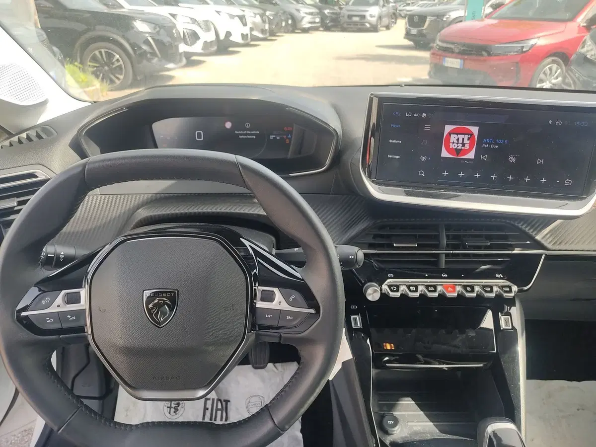 Peugeot 208 usata a Frosinone (7)