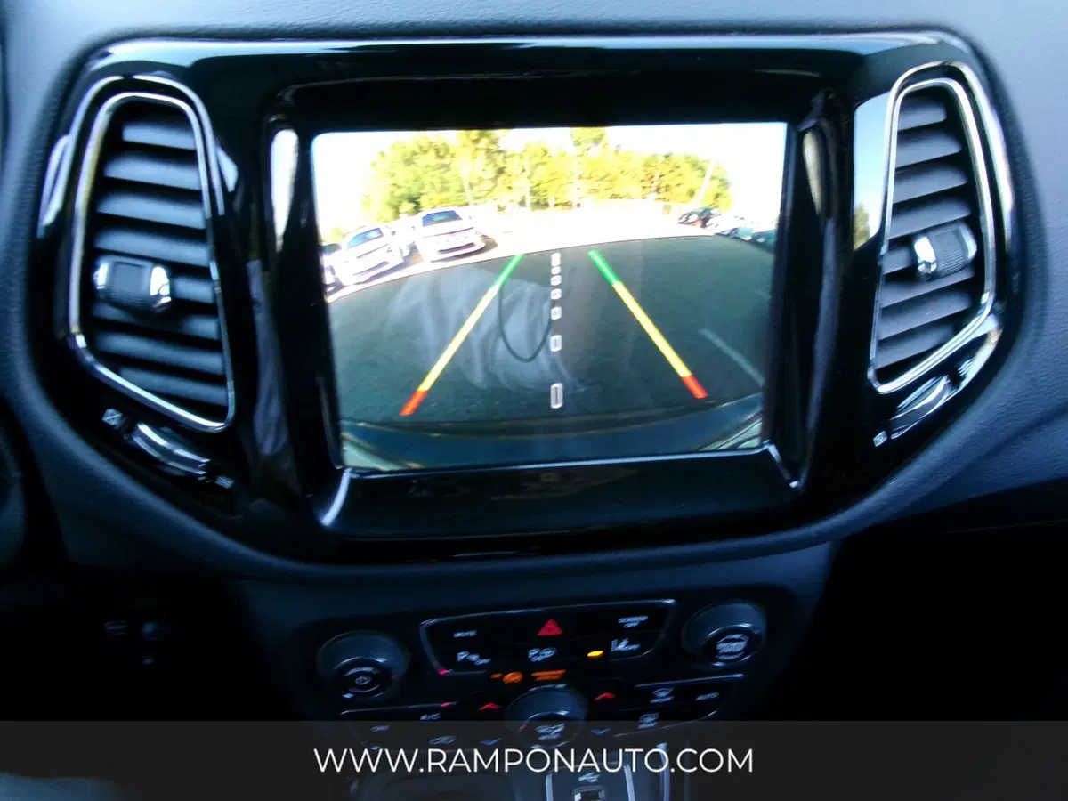 Jeep Compass usata a Venezia (17)