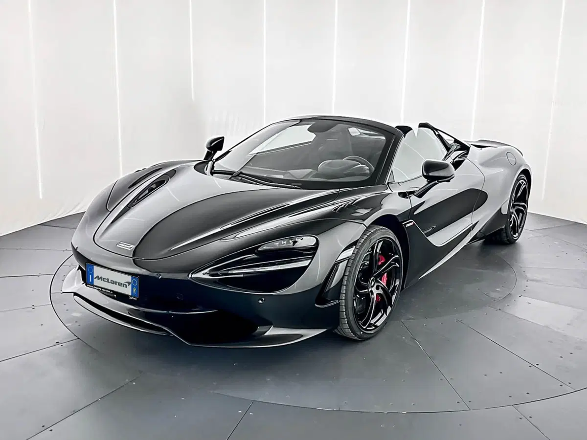 McLaren 750S Cabrio nuova a Milano (4)