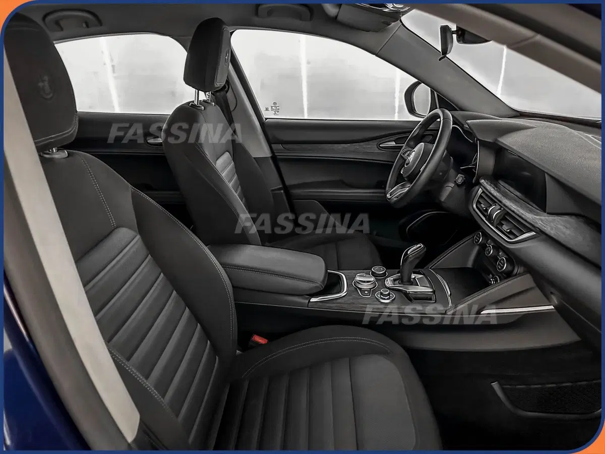Alfa Romeo Stelvio usata a Milano (14)