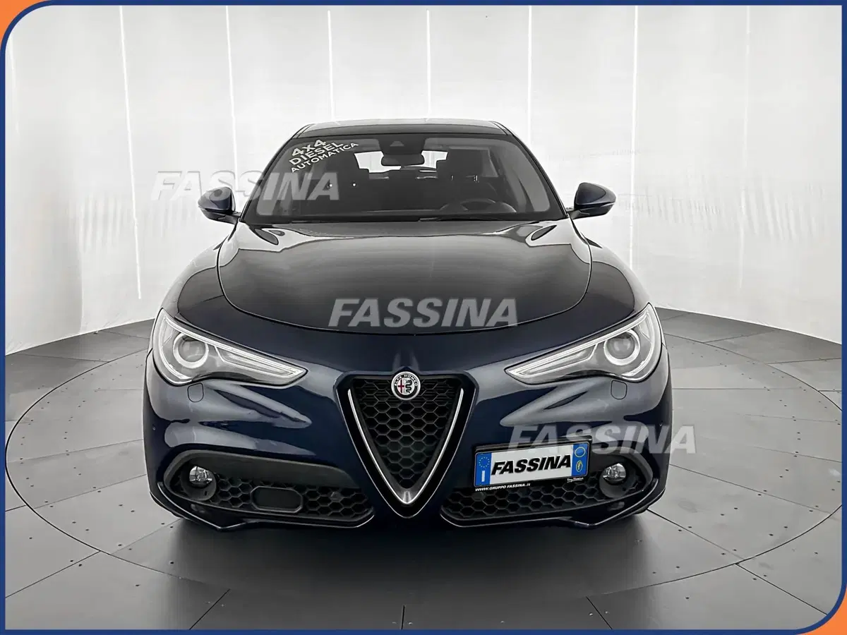 Alfa Romeo Stelvio usata a Milano (2)