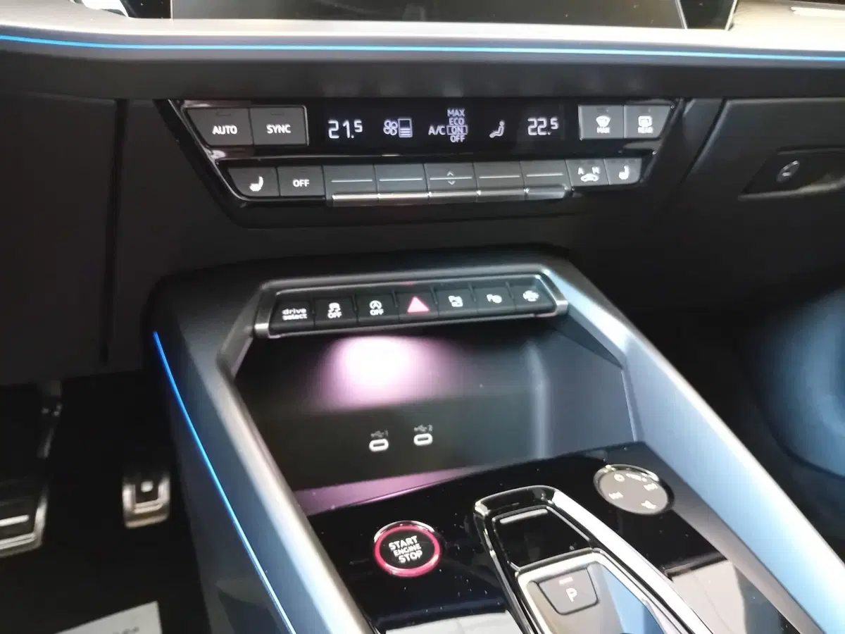 Audi RS 3 Sportback usata a Bari (16)