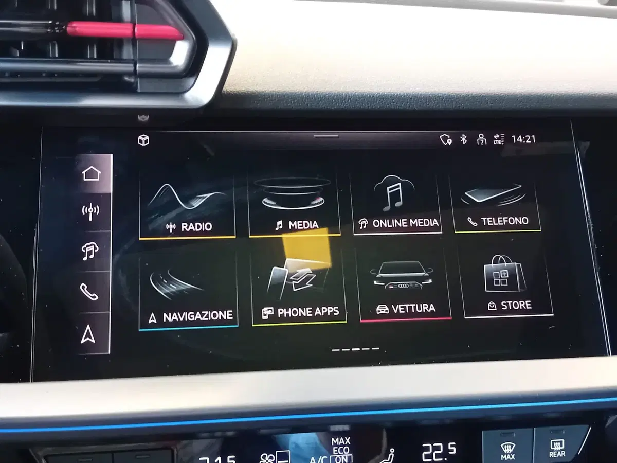 Audi RS 3 Sportback usata a Bari (8)