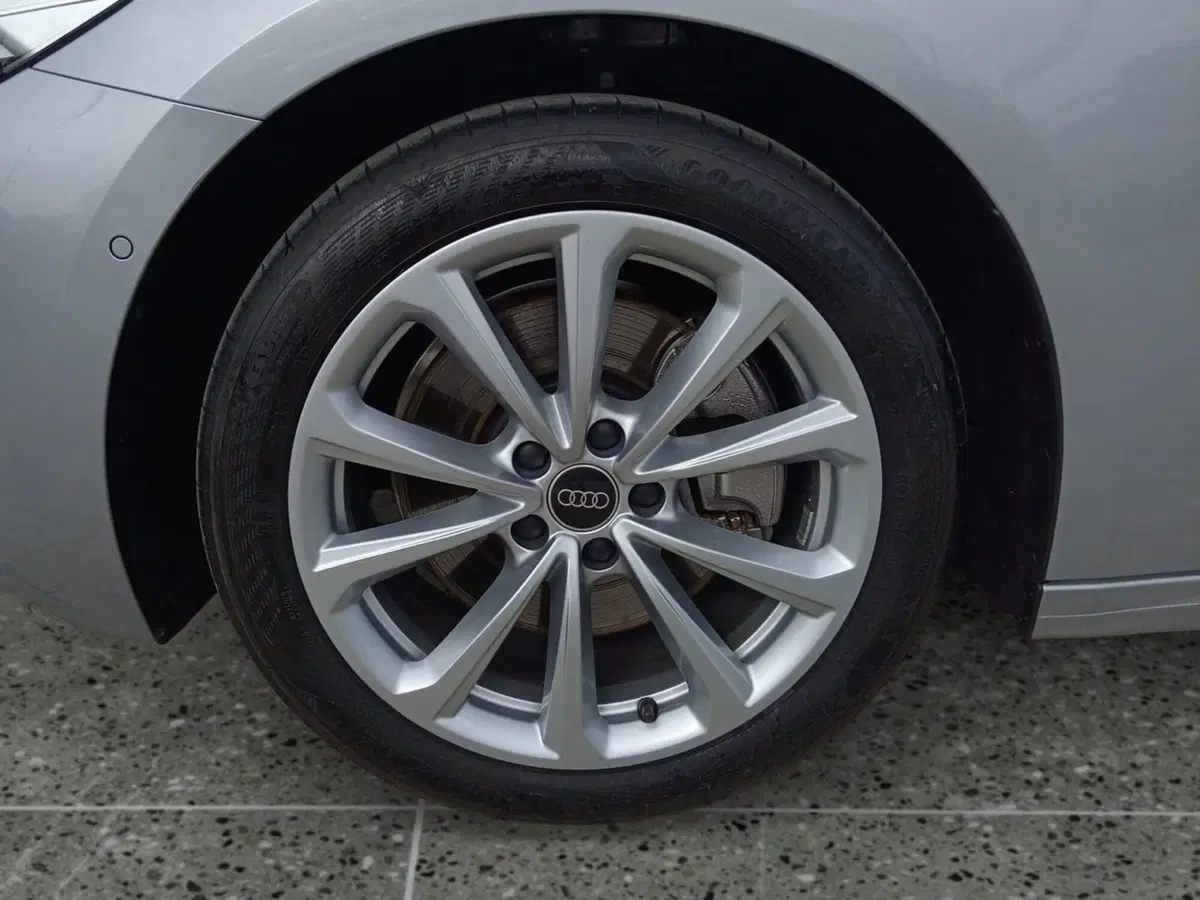 Audi A5 Avant usata a Bari (13)