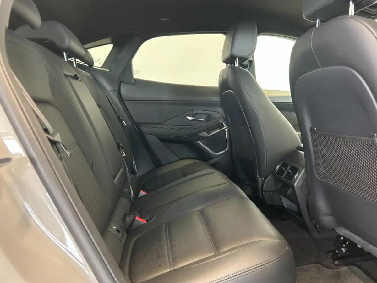 Jaguar E-Pace usata a Venezia (13)